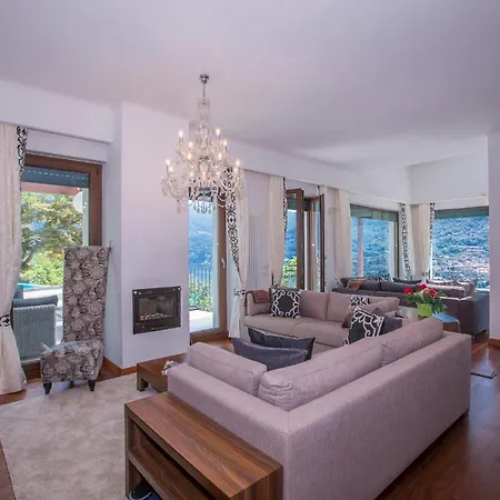 Sleeps 10 Pool Air Con Βίλα