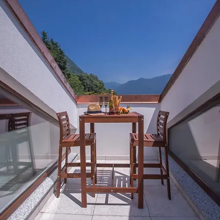 Βίλα Sleeps 10 Pool Air Con *